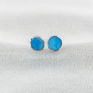 Turquoise naturel forme brute pierre précieuse minuscule boucle d'oreille 925 bijoux en argent Sterling accessoires boucle d'oreille fournisseurs de bijoux de mode