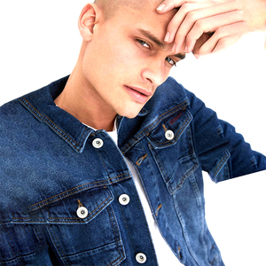 เสื้อแจ็กเก็ตผ้าเดนิมของผู้ชายเสื้อแจ็กเก็ตยีนส์ทรงสลิมฟิตสไตล์ใหม่สำหรับวัยรุ่นและผู้ชายดีไซน์ตามสั่งสำหรับอากาศเย็น - Product Image 3