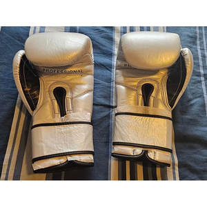 Pakistan Made <b>Martial</b> <b>Arts</b> <b>and</b> <b>Boxing</b> <b>Gloves</b> Customized Your Own DesignBoxing <b>Gloves</b> For Adult - Product Image 5