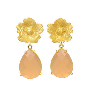 Nueva llegada flor cabeza mujer melocotón Calcedonia piedra preciosa pendiente - Product Image 1