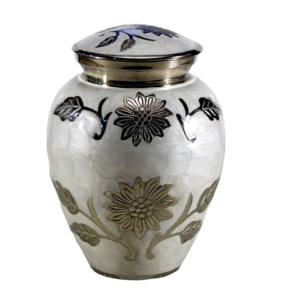 Urnas de recuerdo clásicas blancas con rosa roja de latón Recuerdo funerario de metal a precios bajos más vendidos hecho en La India - Product Image 2