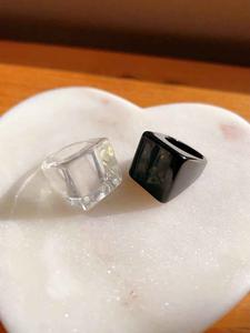 Resin Acrylic Rings Round Shape Handcrafted Love Ring Women Party Jewelry Wholesale Supply for Best Price - Product Image 5