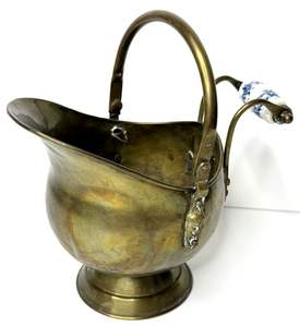 Seau à charbon en laiton de qualité supérieure avec poignée ergonomique pour faciliter le transport et le stockage du charbon dans la décoration de la maison de style campagnard - Product Image 6