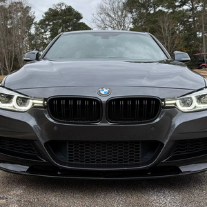 BMW 340i xDrive S-edan 2017 d'occasion en bon état, boîte manuelle 6 vitesses, transmission intégrale, intérieur rouge corail, très bien équipée - Product Image 1