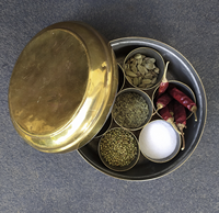 Boîte à épices très demandée avec support, conteneur de rangement pour épices de cuisine, pour Masala Dani Dabba et herbes aromatiques