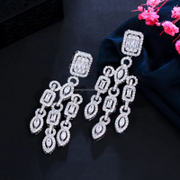 Boucles d'oreilles pendantes géométriques de luxe en argent sterling et moissanite avec longues pampilles, idéales pour mariées, cadeau d'anniversaire de mariage, bijoux