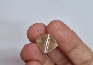 17 Ct Moissanite Rough Off White Moissanite Rough Un shape Rough para joyería Moissanite - Product Image 4