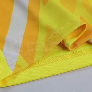 Conjunto de Uniforme de Fútbol Ligero Personalizado 2025, Jersey y Pantalones Cortos de Alta Calidad 100% Poliéster de Secado Rápido en Venta - Product Image 3