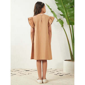 Vestido de Verano Mini para Niñas Bugandbees, Color Beige, Algodón y Gasa, Corte en A, con Apliques de Puntos, Mangas con Volantes, Cuello Redondo - Product Image 4