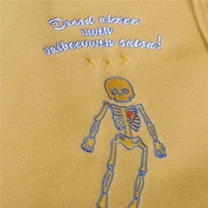 Chaquetas de Béisbol Varsity Personalizadas con Logotipo Bordado y Mangas de Cuero para Hombre, con Exterior de Poliéster/Nailon para Invierno - Product Image 3