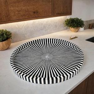 Grand plateau de service carré en os incrusté avec un design inspiré d'Ins, poignée en laiton pour la décoration de table à manger ou les plats de Noël inclus - Product Image 4