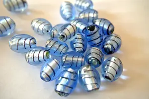 Cuentas de cristal de 13mm hechas a mano, versátil patrón ovalado plateado y negro para entusiastas del bricolaje, elegantes y cuentas de cristal murano - Product Image 2