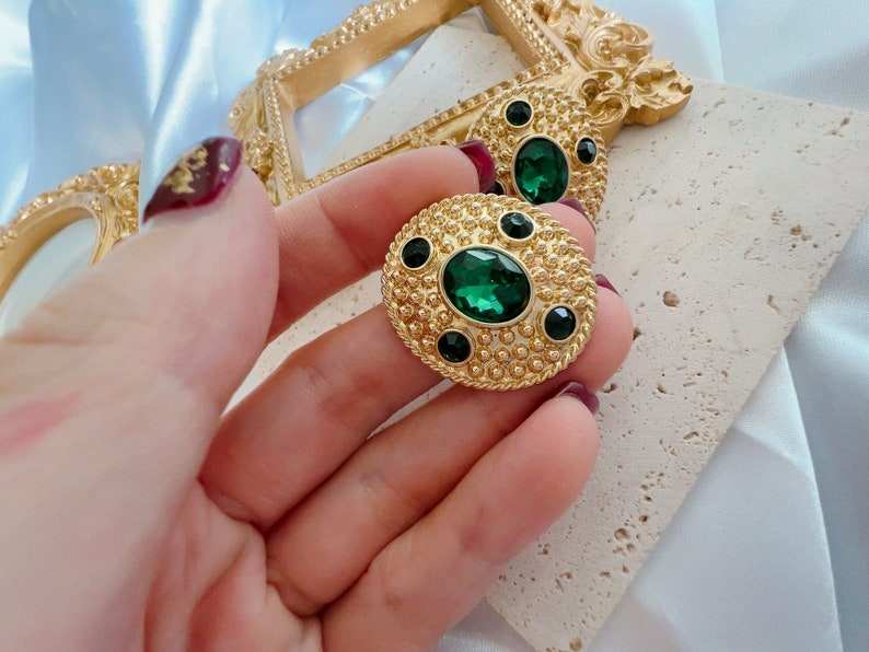 สีเขียว