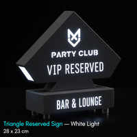 Panneau de réservation VIP triangulaire en acrylique lumineux personnalisé avec nom LED pour bar, club, discothèque, événement