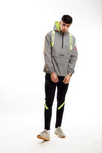 Personnaliser le style et la conception Streetwear Polyester Softshell imperméable Sports de plein air course coupe-vent veste de pluie pour hommes - Product Image 4