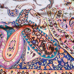 ผ้าพันคอและผ้าคลุมไหล่พิมพ์ลายแบบดั้งเดิมสำหรับฤดูร้อนที่มีน้ำหนักเบาสไตล์การพิมพ์ภาพถ่ายดิจิตอล - Product Image 2