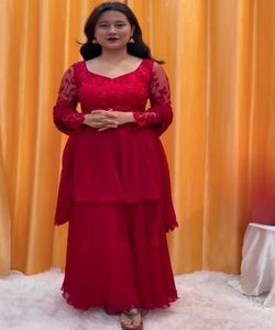 ชุดเดรสเทศกาลเก๋ Georgette Kurti พร้อมงานปักดอกไม้ที่สดใสและชุดเดรสปาร์ตี้ผ้าไหมรายละเอียดทัสเซิล - Product Image 1