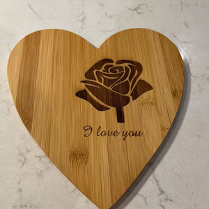 Tabla de Cortar y Bandeja para Servir de Madera - Resistente y Apta para Lavavajillas - Product Image 1