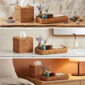 Ensemble d'accessoires de salle de bain en rotin personnalisable, plateau tressé naturel, porte-gobelet et distributeur de savon en verre transparent – Vente en gros - Product Image 3