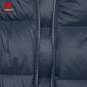 Veste d'hiver matelassée pour femme de qualité supérieure, conçue pour un usage décontracté, au look épuré et au toucher doux pour une tenue confortable toute la journée. - Product Image 6