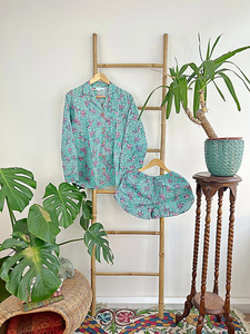Ensemble de shorts à fleurs décontractés imprimés à la main en pur coton indien imprimé en blocs au-dessus du genou Caractéristiques Bouton imprimé - Product Image 3
