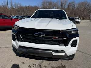 Nuevo Chevrolet Colorado 2026 4WD Z71 SUV Gasolina/Petróleo Euro VI, 6 Asientos, Asientos de Cuero, Automático, Volante a la Izquierda, R20, Aleación de Aluminio - Product Image 3