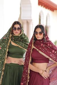 Conjunto de Lehenga Choli de Seda con Lentejuelas Pesadas y Bordado de Hilo para Novia, Ropa de Boda Elegante, Exportación - Product Image 5