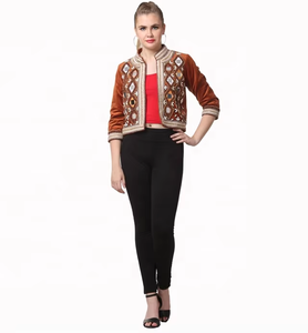 Veste courte marron d'inspiration bohème pour femmes, faite à la main, vintage, vêtement d'extérieur tendance, idéale pour un usage décontracté, en provenance d'Inde - Product Image 1