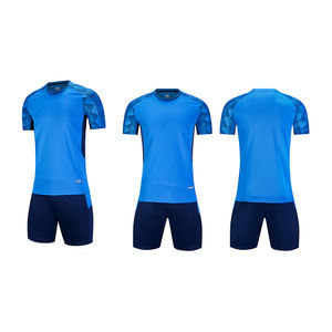 Maillot de football ultra-léger haute performance, imprimé, en matériaux anti-humidité pour athlètes actifs et équipes, avec logo et couleurs personnalisables - Product Image 1