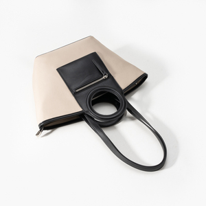 Dernier design de sac à main carré à sangle unique en cuir PU à la mode Sac fourre-tout à bandoulière populaire pour femmes - Product Image 3
