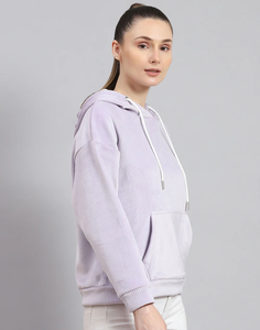 Pastel Perfection Cozy Lavender Sweat à capuche zippé Sans effort Décontracté Confort Trendy Parfait pour la superposition - Product Image 3
