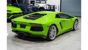 ปี 2018 สำหรับรถยนต์ Lamborghini Aventador LP 700-4 Coupe ได้รับการรับรองว่าสภาพดี ใช้งานน้อย สีเขียว เทอร์โบ 8 ลิตร เกียร์อัตโนมัติ/ธรรมดา สภาพดี - Product Image 4