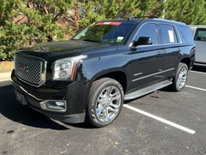 GMC Yukon Denali 2017 d'occasion, propre - Product Image 2