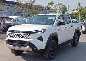 Hilux GR SPORT OFF-ROAD 2026 Usado, Motor 4.0 V6 Gasolina, Euro IV, Volante a la Izquierda, 250-300 CV, 300-400 Nm, en EXCELENTE ESTADO - Product Image 5