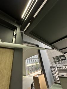 2025 प्रीमियम वेदरप्रूफ आउटडोर रसोई सेट स्टेनलेस स्टील ग्रिल सिंक और फ्रिज अलमारियाँ और कस्टम एल्यूमीनियम मंडप - Product Image 6