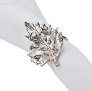 Servilleteros elegantes de metal dorado y plateado con diseños florales Servilleta de mesa perfecta para invitados de boda y decoración navideña moderna - Product Image 6