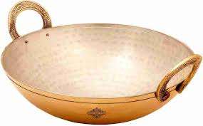 Juego de Kadai martillado de latón puro hecho a mano de primera calidad con revestimiento de estaño | Utensilios de cocina tradicionales | Amigable con inducción | Paquete de regalo King - Product Image 4