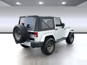 MEILLEURE OFFRE pour Jeep Wrangler Sahara 4x4 2 portes 4.X.4 SUV 2011 Voiture Personnelle - Product Image 4