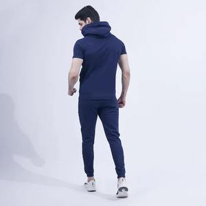 Chándal de verano con capucha para hombre al por mayor OEM 100% algodón 2 piezas en blanco conjunto de chándal para hombre de manga corta con capucha y pantalones para hombre - Product Image 2