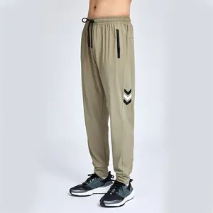 Parana Fasion Casual Outdoor Sports Hip Hop Street Wear Reflect <b>Light</b> Sweatpants Trousers Men's Pants 100% Polyester - Product Image 4