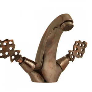 Robinet décoratif de style ottoman, fini cuivre antique - Product Image 1