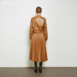 Chaqueta Bomber de cuero Chasi Fácil de usar Ecológico Formal Regular Cada producto en una bolsa de poliéster Fabricante de Vietnam - Product Image 5