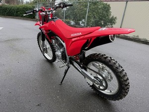 NOUVELLE <span class=keywords><strong>Moto</strong></span> tout-terrain <span class=keywords><strong>Honda</strong></span> CRF 250F 2026 - Product Image 6