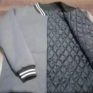 แจ็กเก็ตเบสบอลเลตเทอร์แมนแจ็กเก็ตหนังขนสัตว์เสื้อแจ็คเก็ตลำลองไซส์ XL สำหรับผู้ใหญ่ผลิตในปากีสถาน - Product Image 2