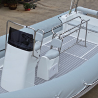 Yacht sportif à grande vitesse Zhenbo 8m 26ft, bateau pneumatique rigide en fibre de verre, grand bateau pneumatique, moteur 800, bateau marin offshore