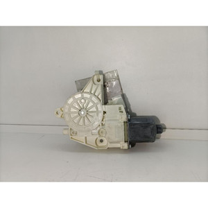Moteur électrique de vitre avant droite MERCEDES Classe A W176 Série AMG A2469065200/0130822691 (13>) - Product Image 1