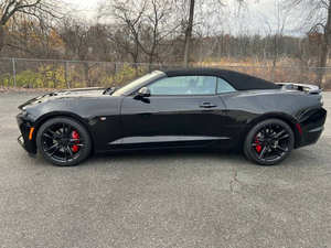 Chevrolet Camaro 2024 USADO EN EXCELENTES CONDICIONES - Product Image 2