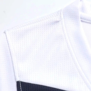 Conjunto de camiseta de baloncesto para hombre, uniforme deportivo sin mangas con cuello en V, color blanco, negro y amarillo, que absorbe la humedad, para todas las estaciones, 100% poliéster - Product Image 5
