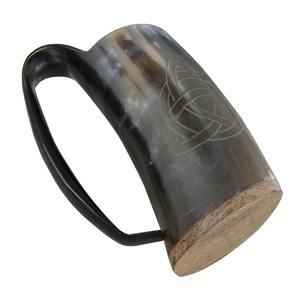 Tasse viking en corne de boeuf naturelle gravée personnalisée Tasse à boisson de style médiéval Cadeau pour hommes et amis - Product Image 5