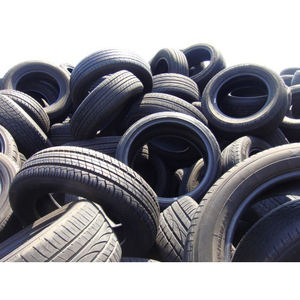 Neumáticos usados para autobuses y camiones de alta resistencia, larga vida útil y recauchutados, listos para uso industrial - Product Image 4